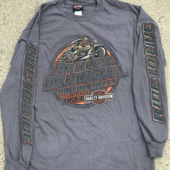 Harley-Davidson Other - HARLEY DAVIDSON LONGSLEEVE SHIRT GREAT CONDITION